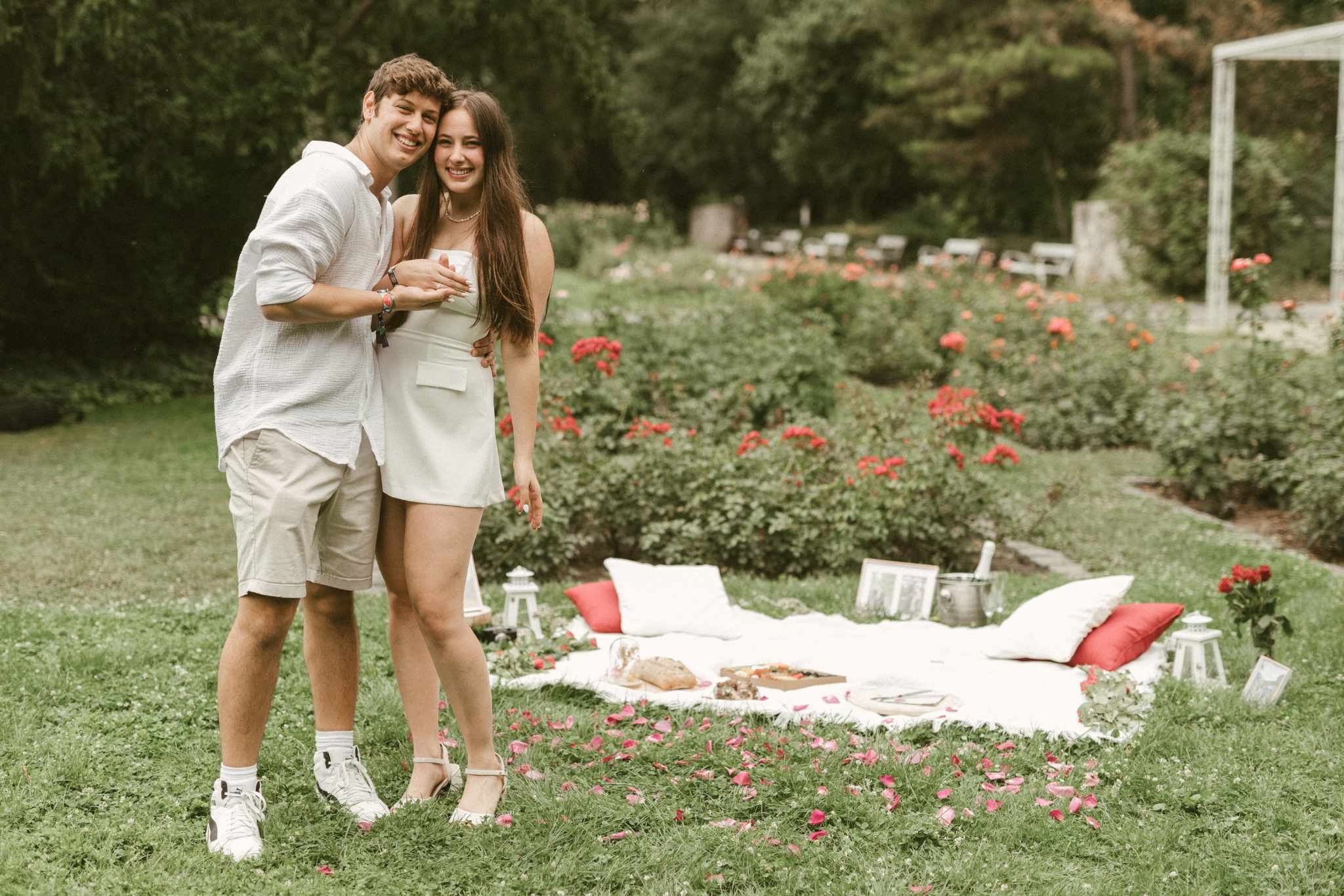 הצעת נישואין רומנטית עם פיקניק באי מרגיט בבודפשט {{brizy_dc_image_alt imageSrc=